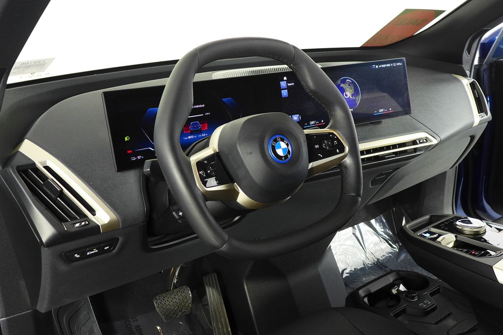 Thumbnail: 2023 BMW iX - 30