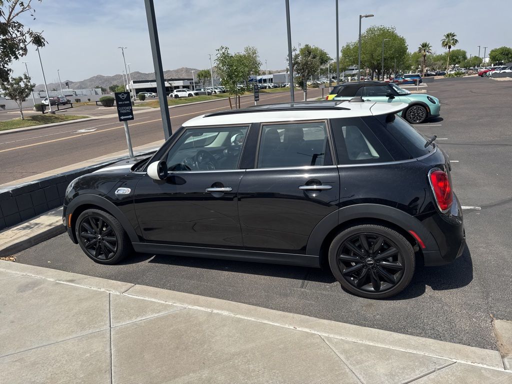 Thumbnail: 2019 MINI Cooper - 3