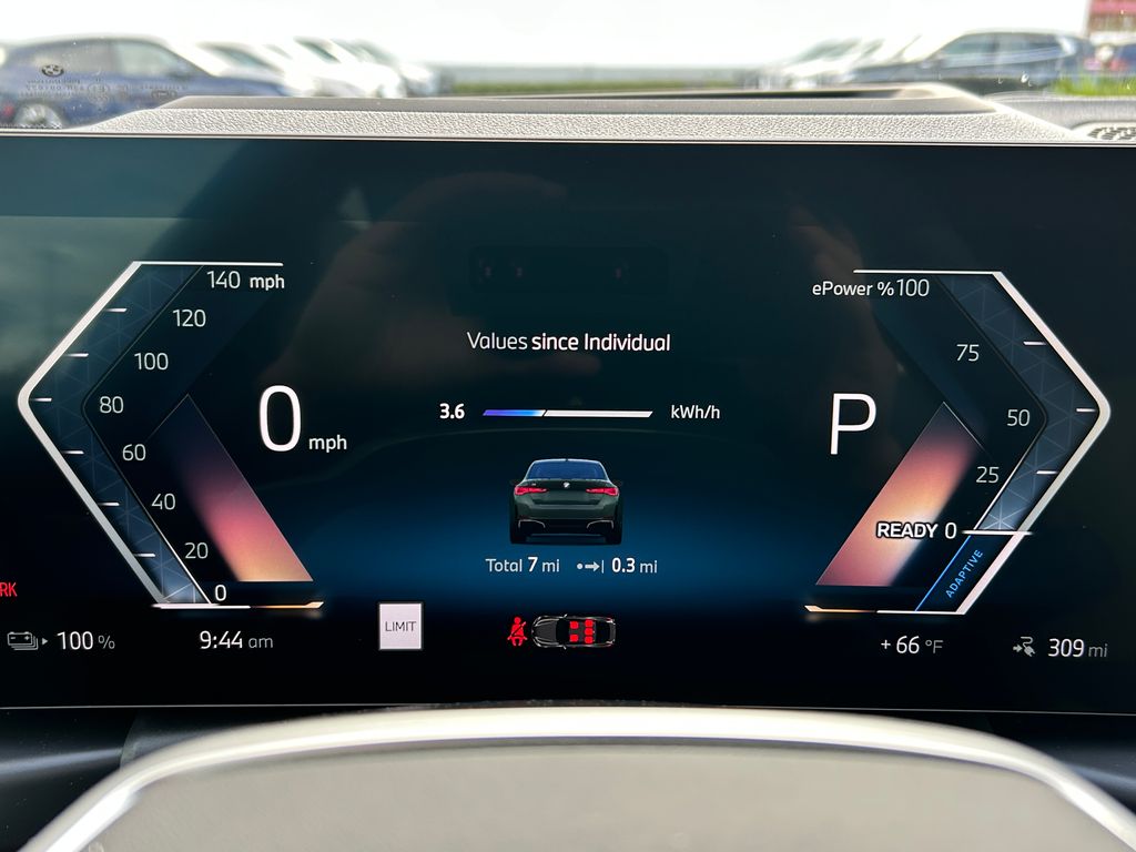 Thumbnail: 2025 BMW i4 - 21