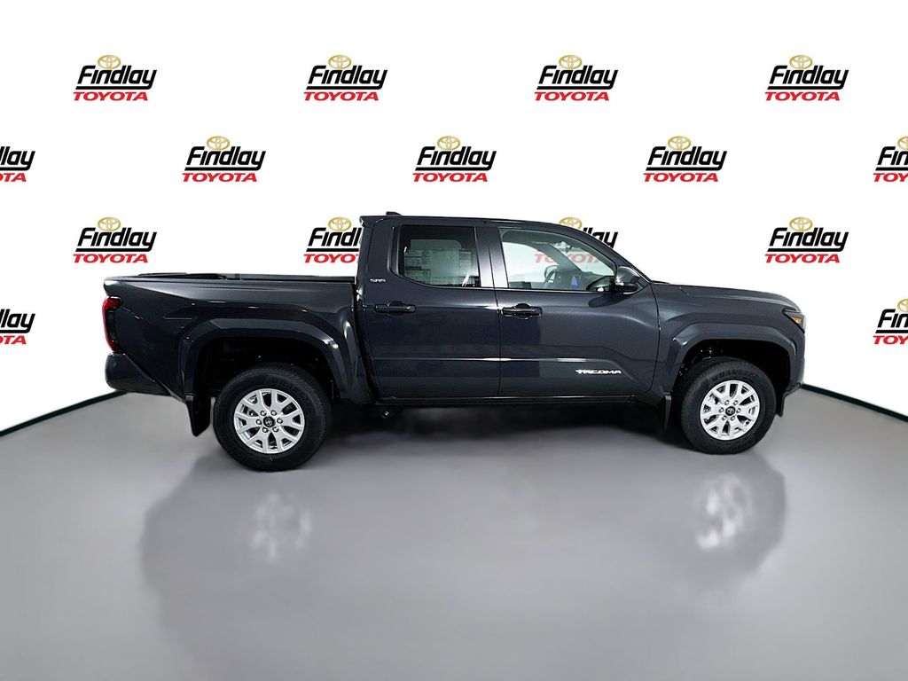 2025 Toyota Tacoma SR5 - Photo 8