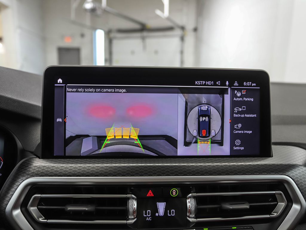 Thumbnail: 2024 BMW X3 - 18
