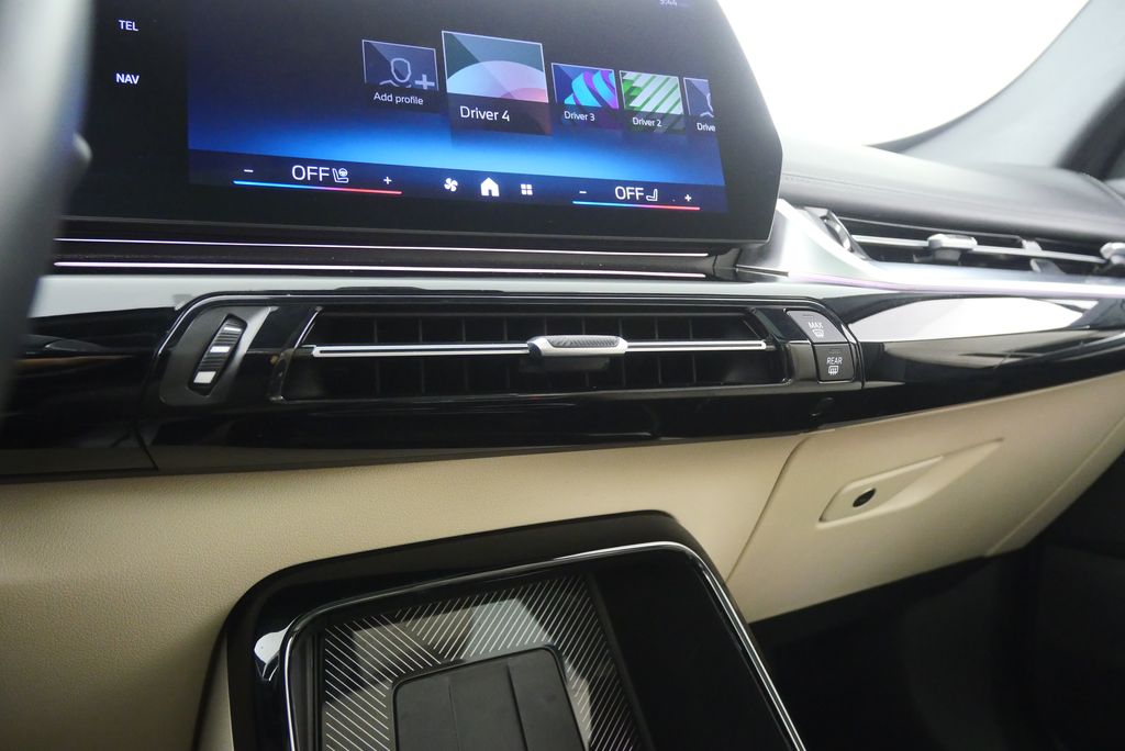 Thumbnail: 2024 BMW X1 - 25