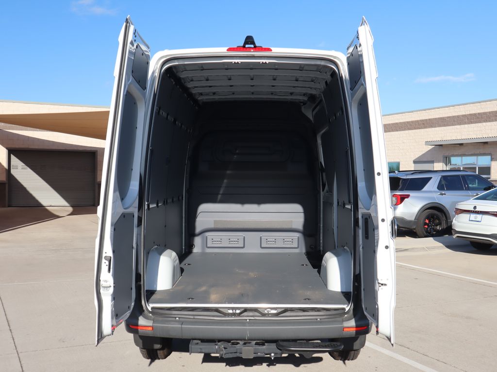 Thumbnail: 2023 Mercedes-Benz Sprinter - 28