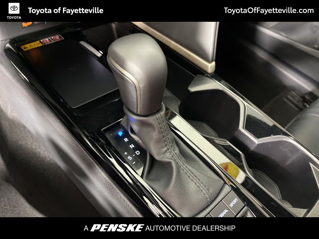 Thumbnail: 2025 Toyota Camry - 32