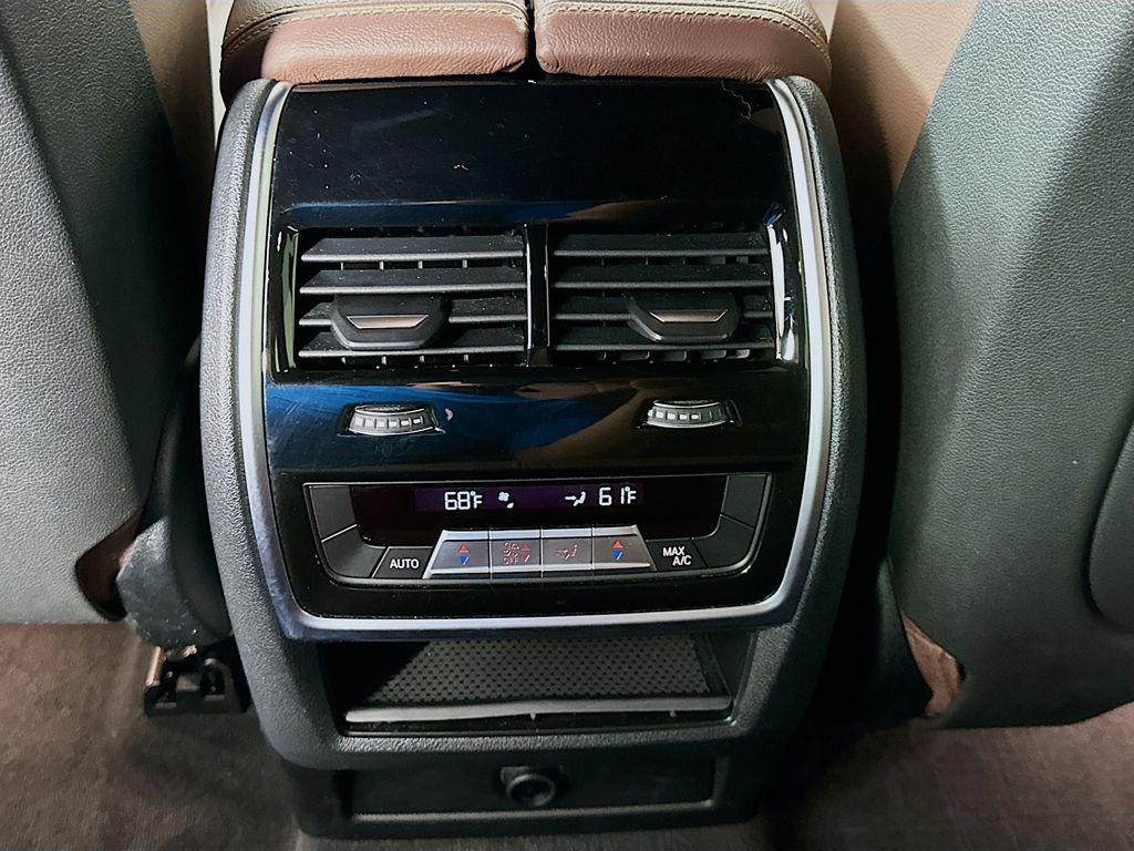 Thumbnail: 2020 BMW X5 - 26