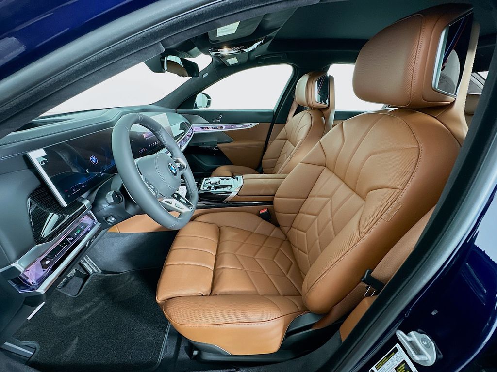 2025 BMW 7 Series 740i xDrive 16