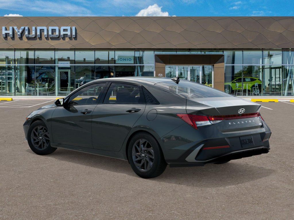 Thumbnail: 2025 Hyundai Elantra - 5