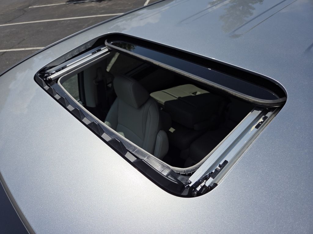 Certified Used 2026 Silver Honda EX-L image 3