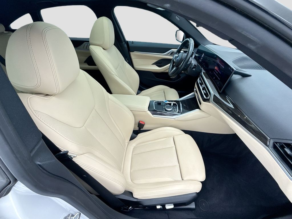 Thumbnail: 2023 BMW i4 - 19
