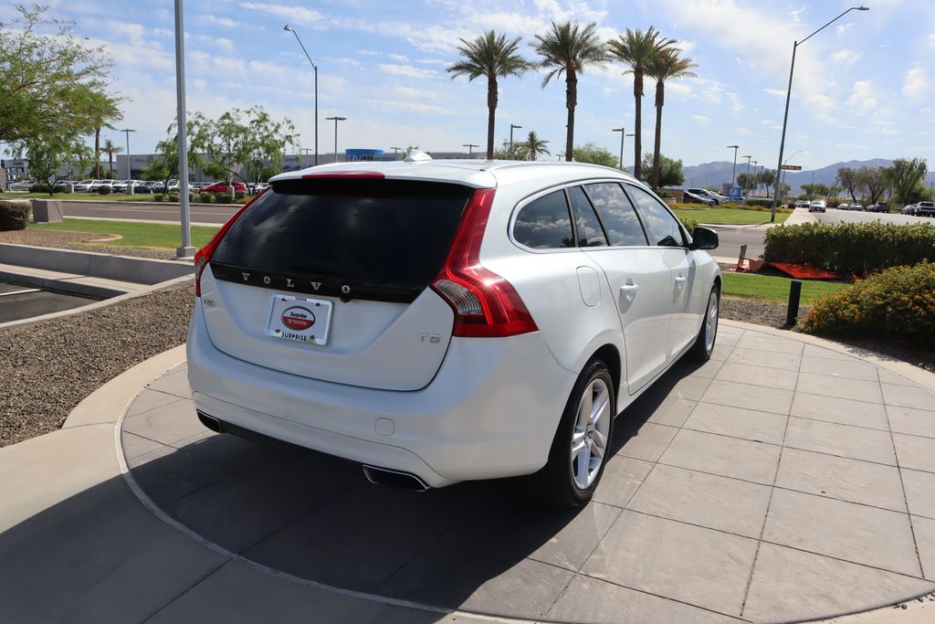 2015 Volvo V60 T5 5