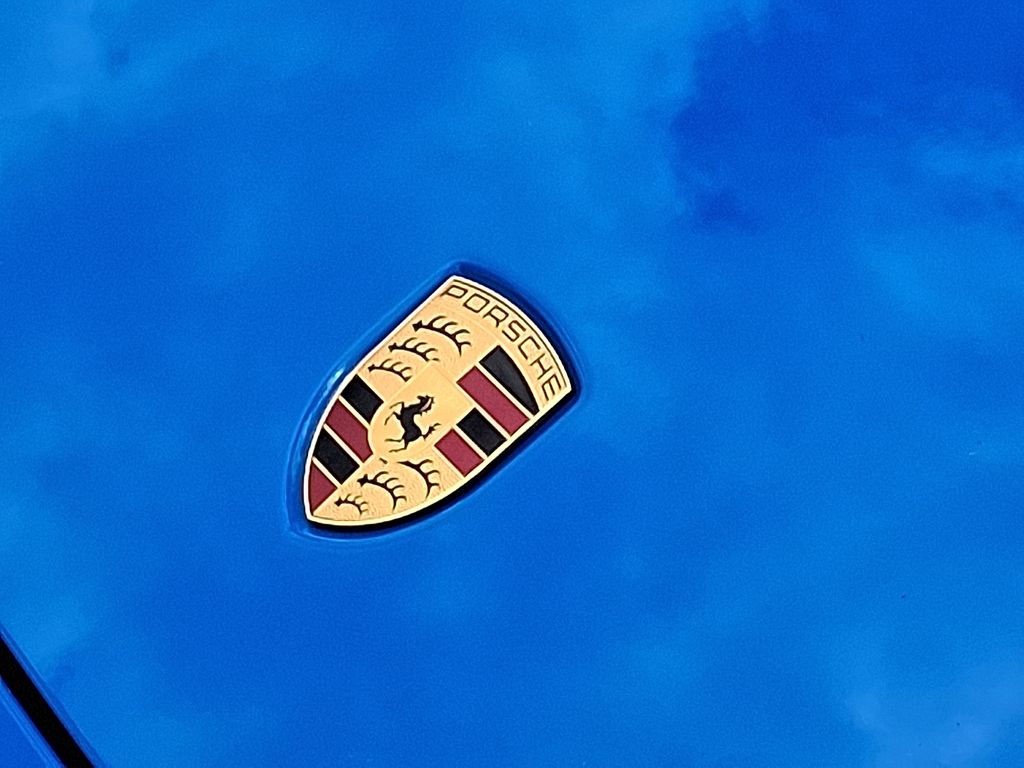 Thumbnail: 2022 Porsche 911 - 30