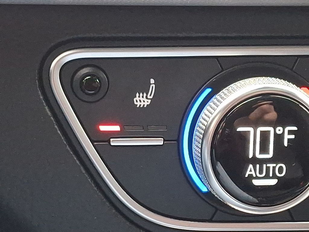 Thumbnail: 2020 Audi Q5 - 23