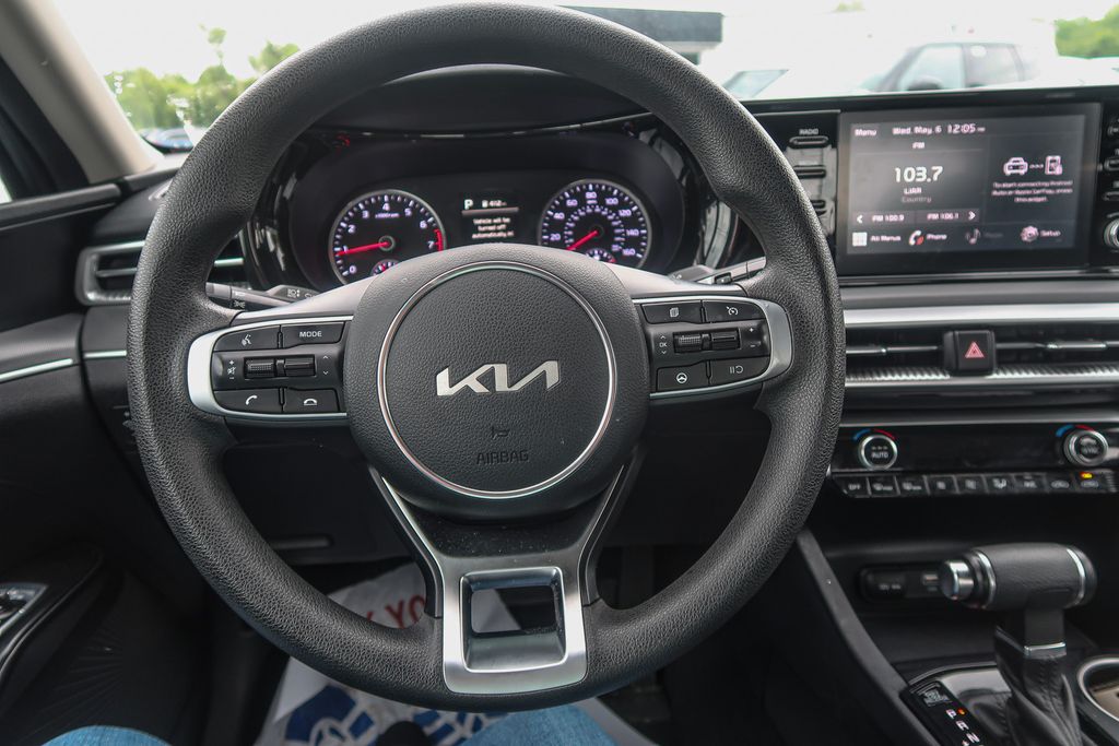 2023 Kia K5 LXS