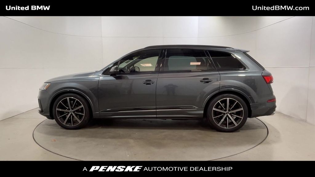 Thumbnail: 2021 Audi SQ7 - 5
