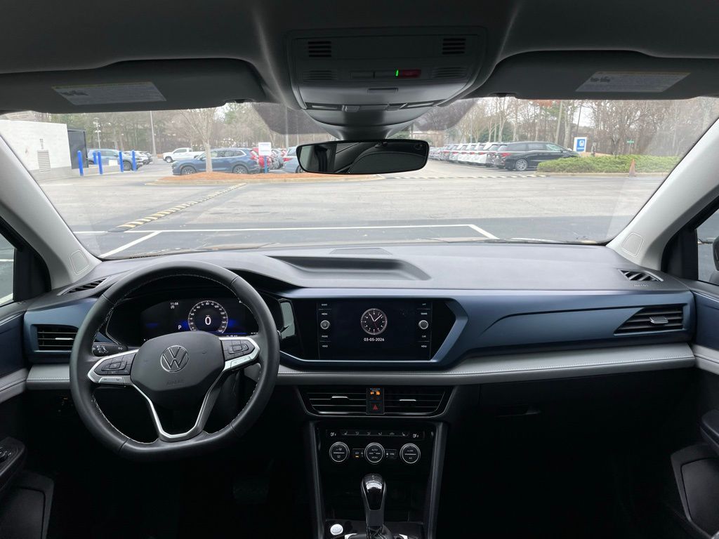 Thumbnail: 2024 Volkswagen Taos - 10