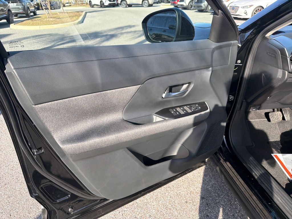 New 2026 Nissan Kicks SV 4D Sport Utility