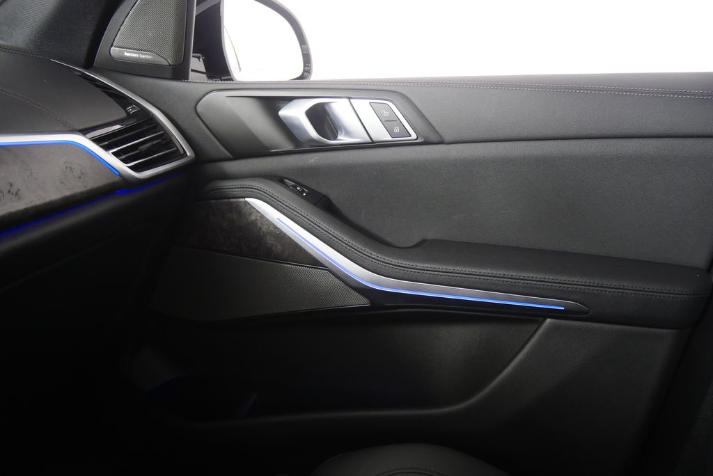 Thumbnail: 2021 BMW X5 - 27