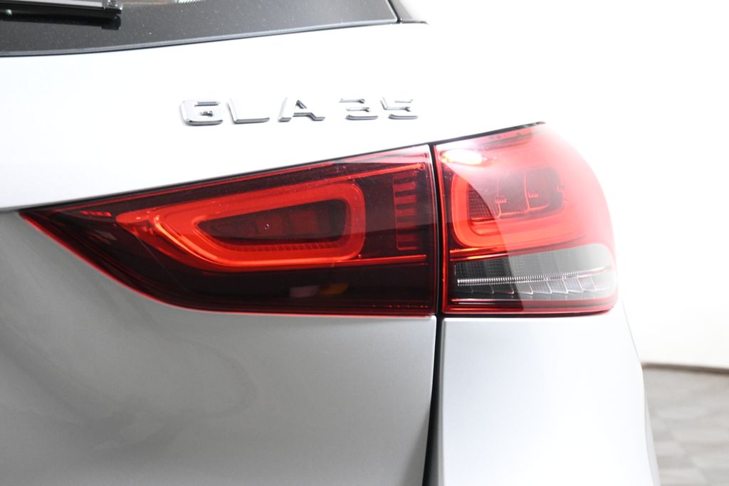 Thumbnail: 2023 Mercedes-Benz GLA - 13