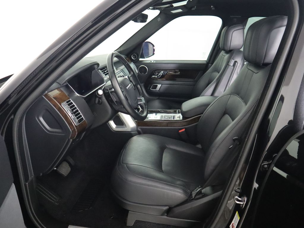 Thumbnail: 2020 Land Rover Range Rover - 19