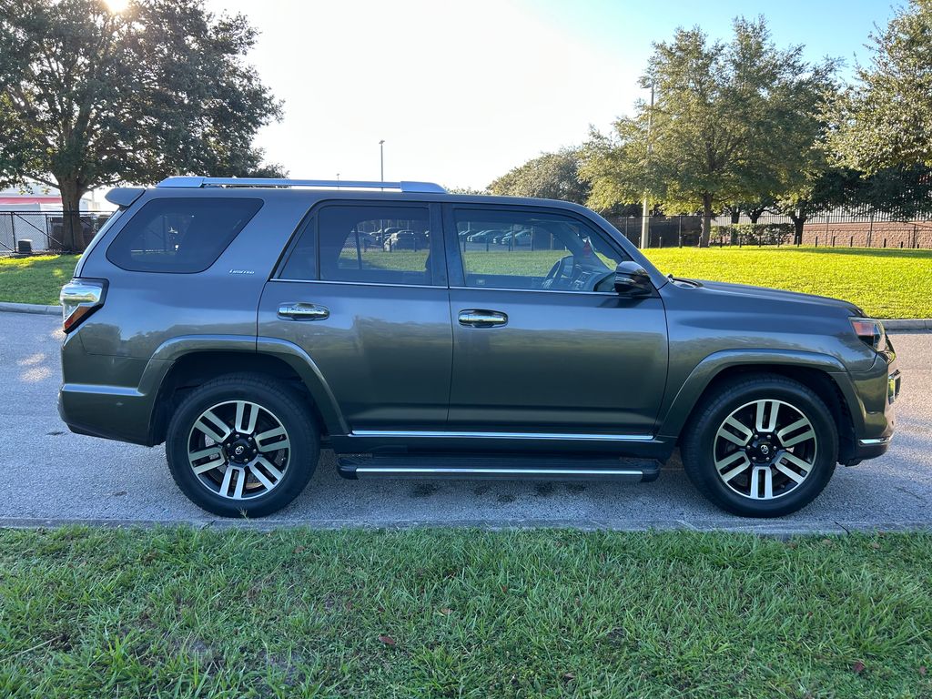 Thumbnail: 2016 Toyota 4Runner - 6
