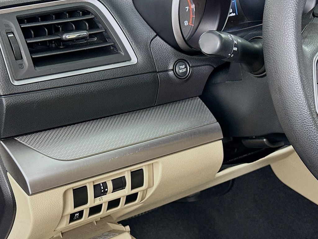 2018 Subaru Outback 2.5i 10