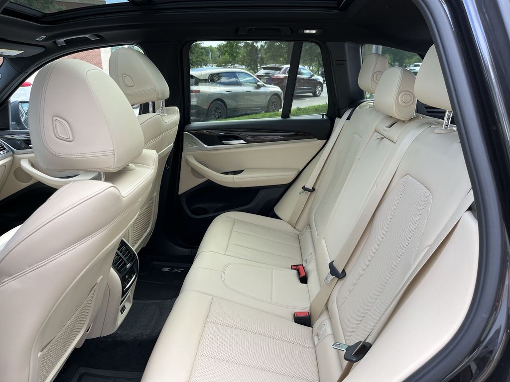 Thumbnail: 2022 BMW X3 - 23