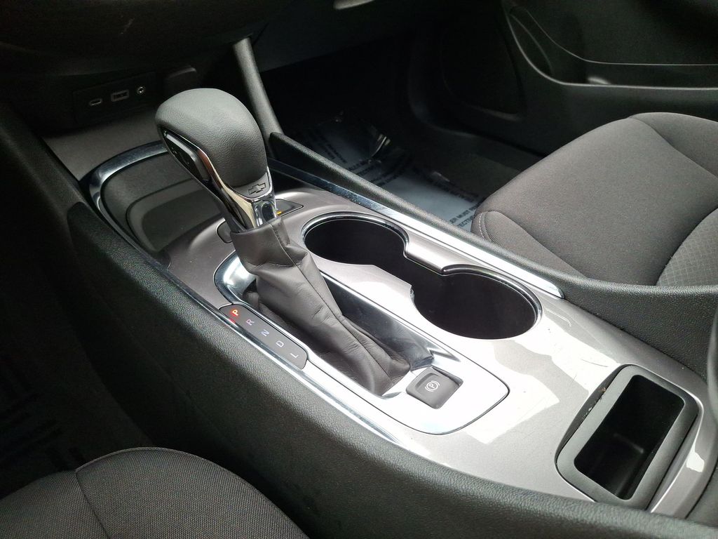 Used 2024 Chevrolet Malibu Sedan