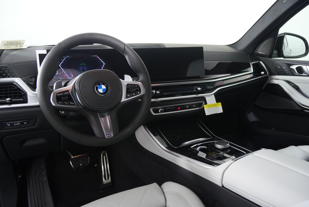 Thumbnail: 2026 BMW X5 - 18