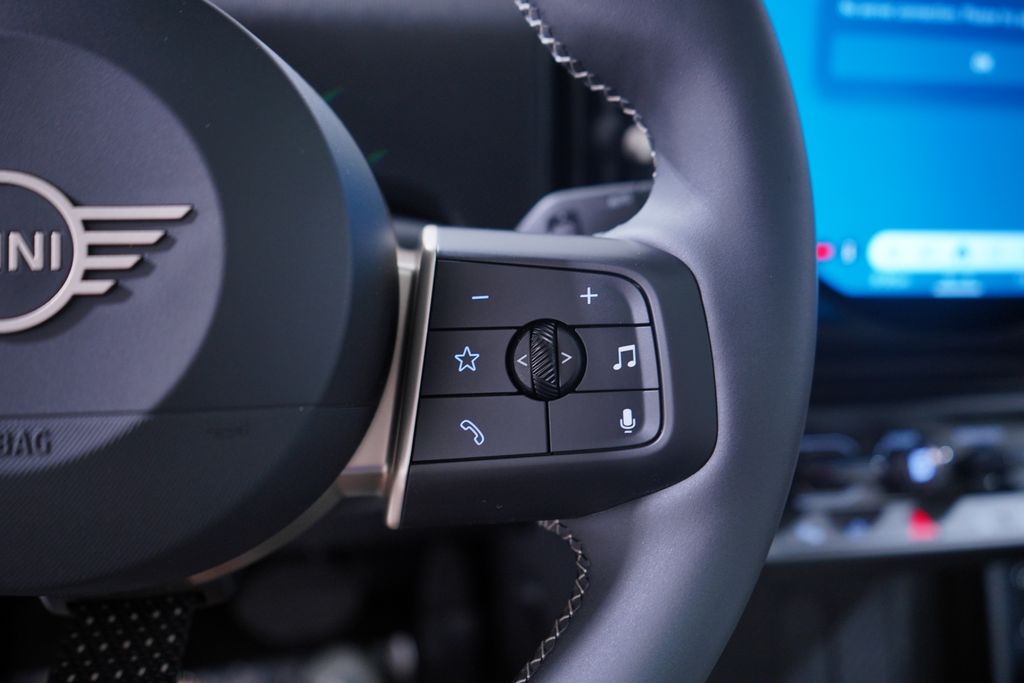 Thumbnail: 2025 MINI Cooper - 16