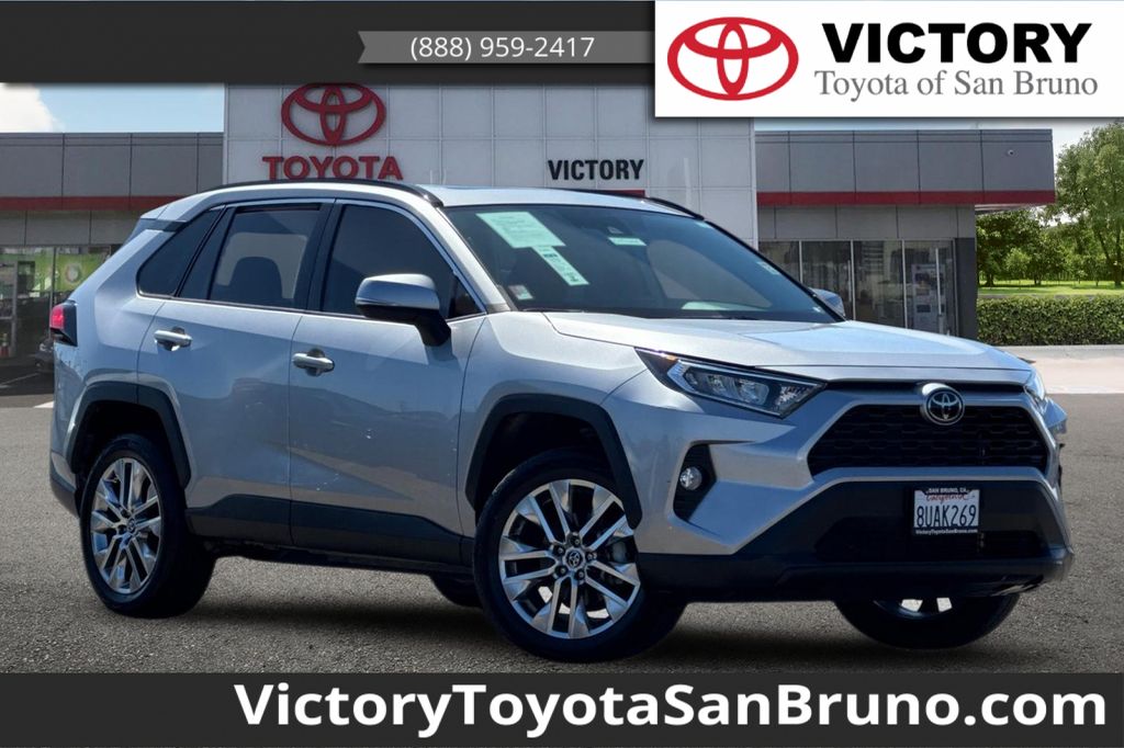 Silver Sky Metallic 2021 Toyota RAV4 XLE Premium AWD SUV / Crossover All-Wheel Drive 8-Speed Automatic
