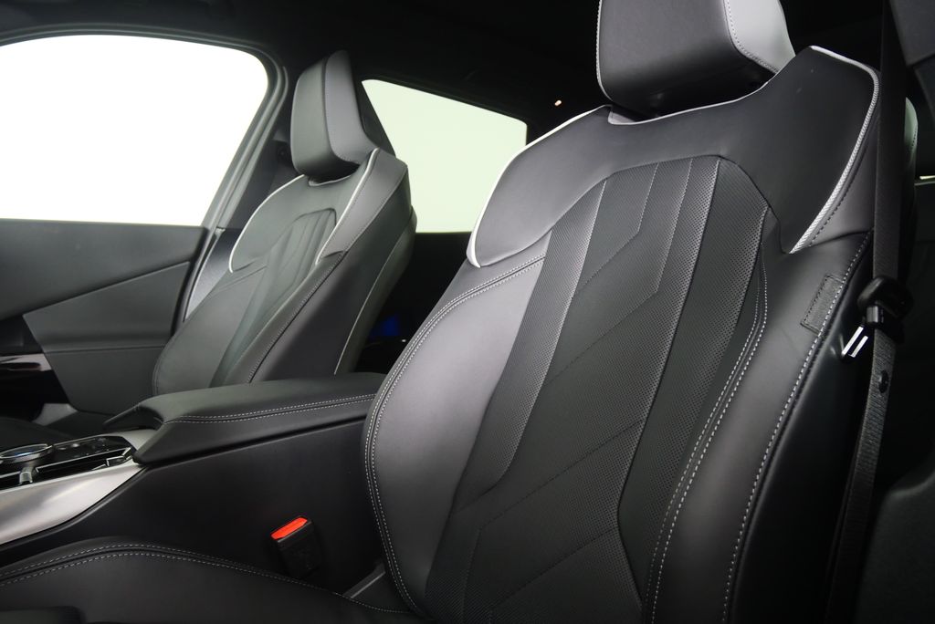 Thumbnail: 2026 BMW X3 - 11