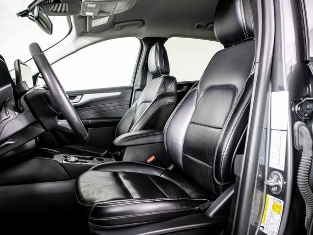 Used 2024  Ford Platinum image 4