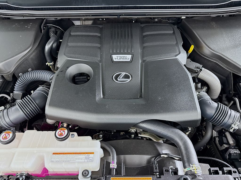 Thumbnail: 2025 Lexus GX - 32