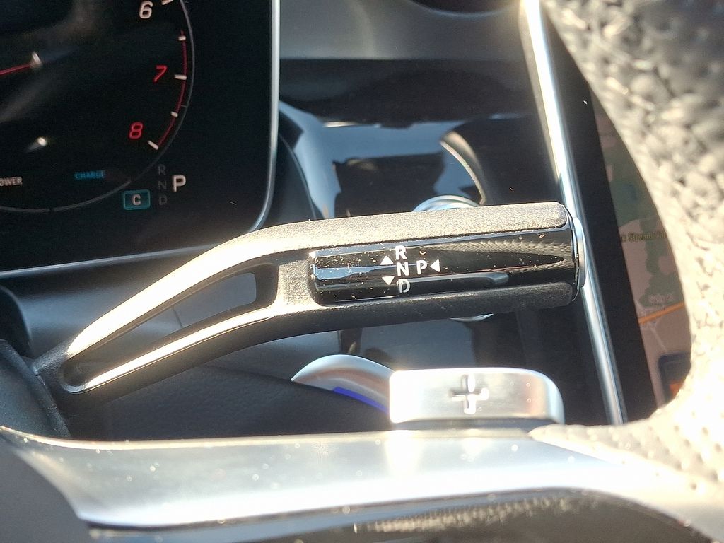 Thumbnail: 2025 Mercedes-Benz GLC - 15