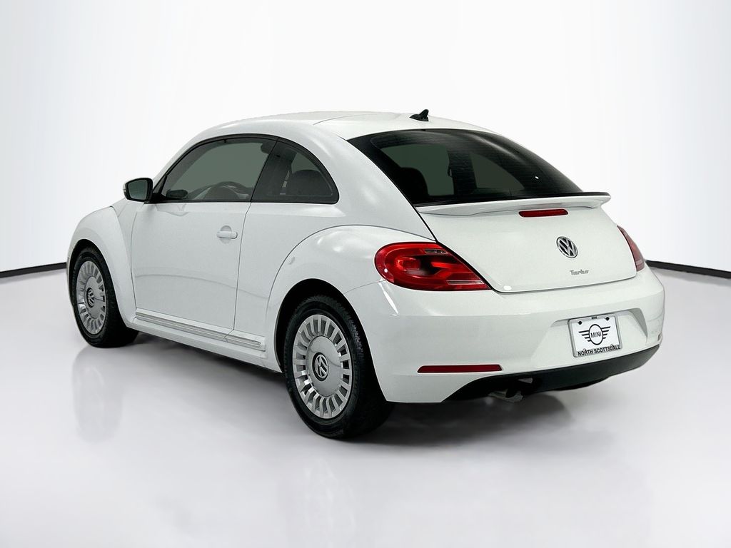 Thumbnail: 2016 Volkswagen Beetle - 7