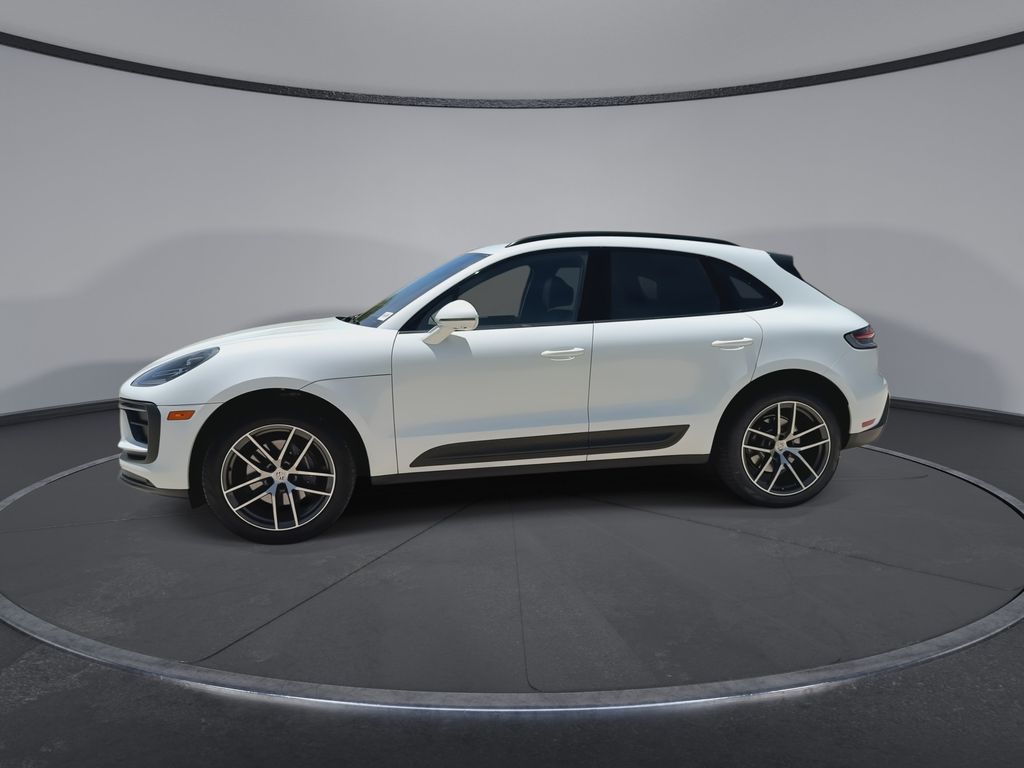 Thumbnail: 2023 Porsche Macan - 5