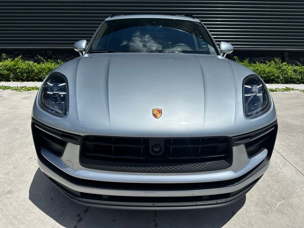 2022 Porsche Macan  7