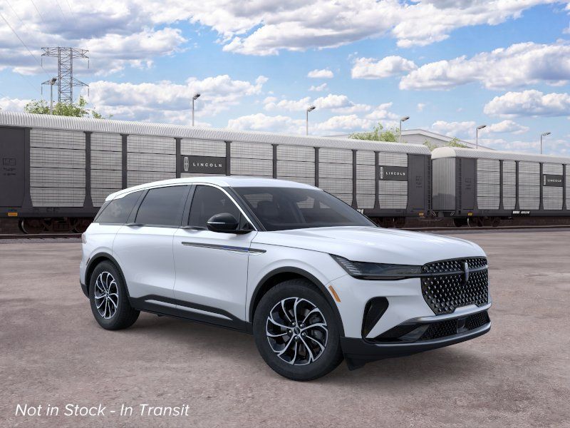 Thumbnail: 2026 Lincoln Nautilus - 7