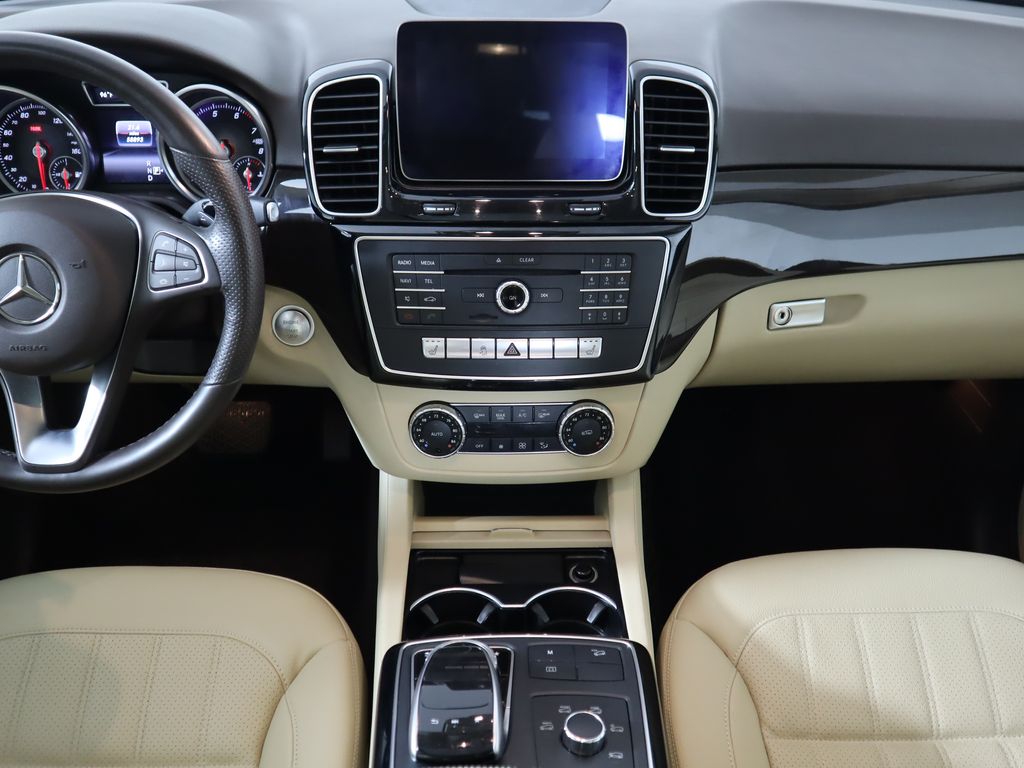Thumbnail: 2017 Mercedes-Benz GLE - 14