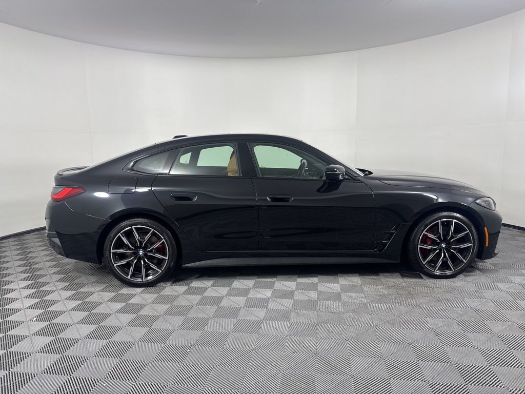 Thumbnail: 2023 BMW 4 Series - 4