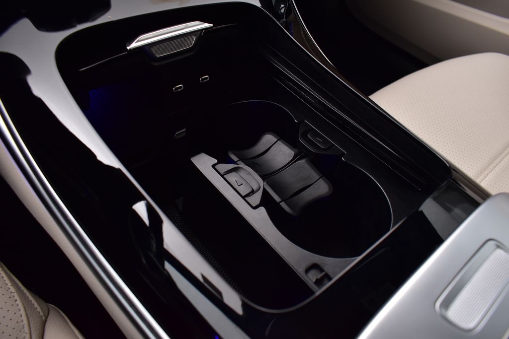 Thumbnail: 2025 Mercedes-Benz C-Class - 22