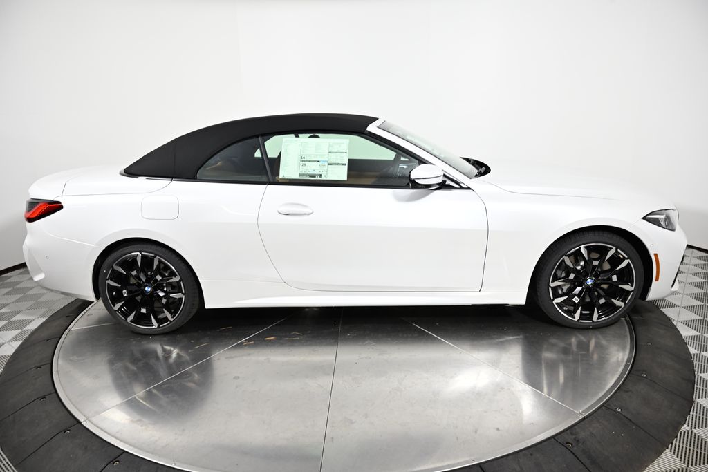 Thumbnail: 2026 BMW 4 Series - 11