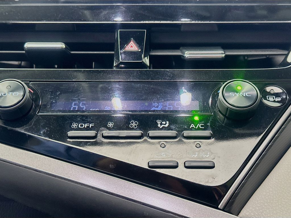 Used Car 2022 Toyota Camry Hybrid  Le For Sale Under $25,000 In Austin, Texas