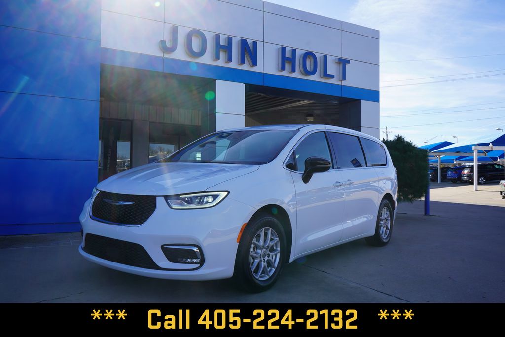 Bright White Clearcoat 2025 Chrysler Pacifica Minivan Front-Wheel Drive 9-Speed Automatic
