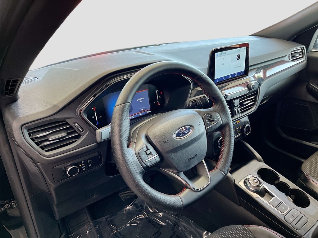 2025 Ford Escape ST-Line - 8