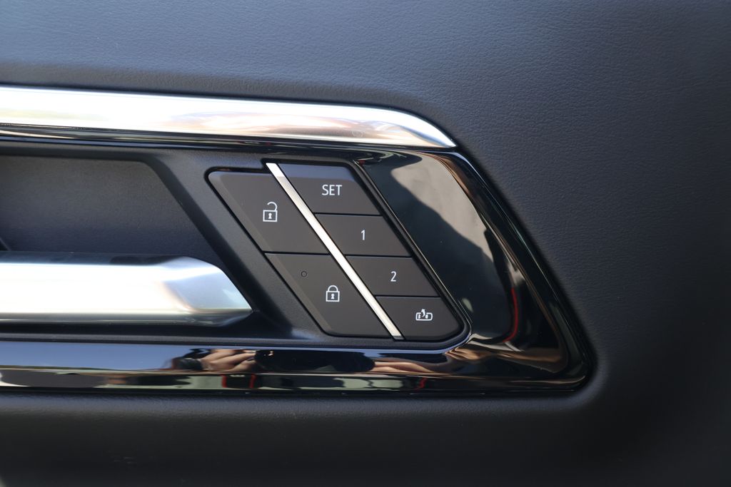 Thumbnail: 2026 Chevrolet Tahoe - 20