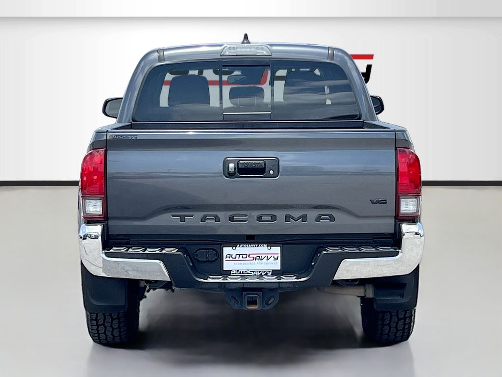 Used 2022 Gray Toyota SR5 image 6