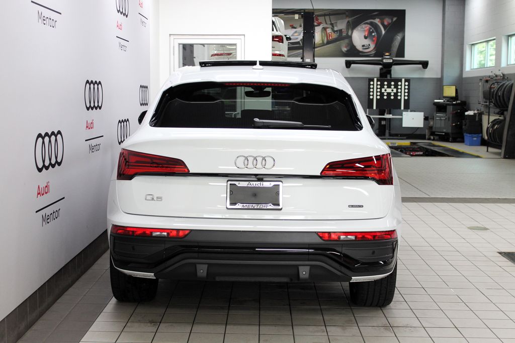 Thumbnail: 2023 Audi Q5 - 5
