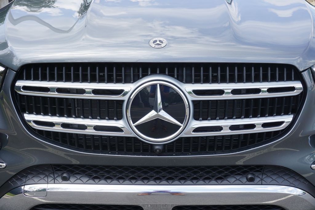 Thumbnail: 2026 Mercedes-Benz GLE - 9