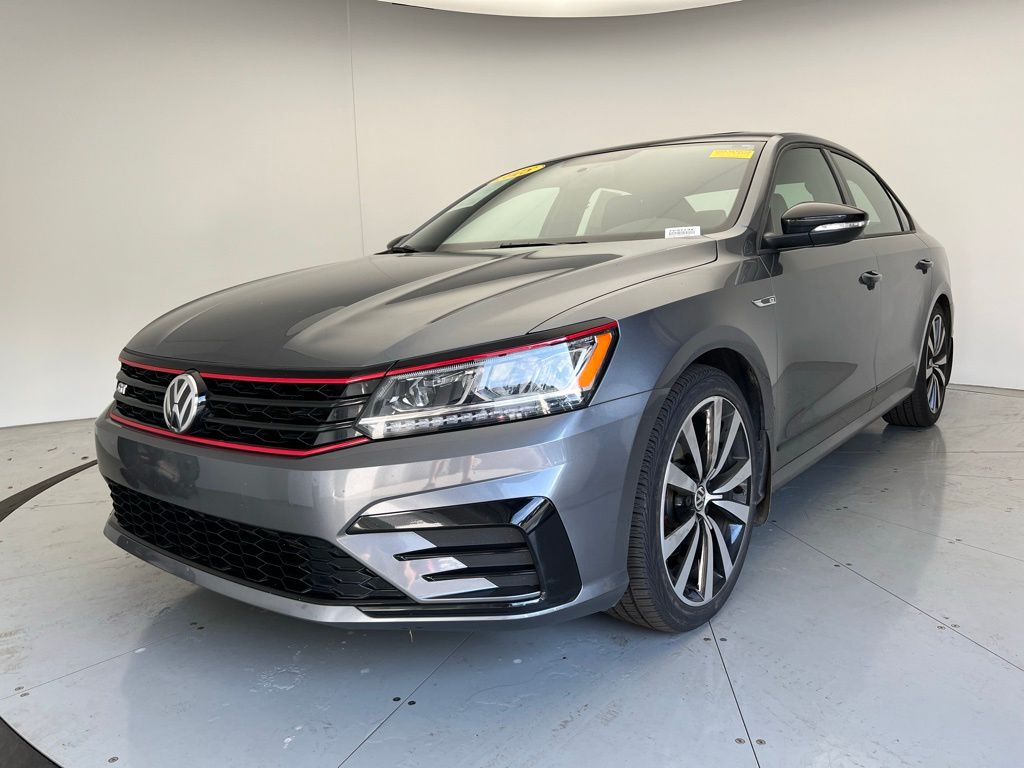 2018 Volkswagen Passat GT -
                  Wilmington, NC